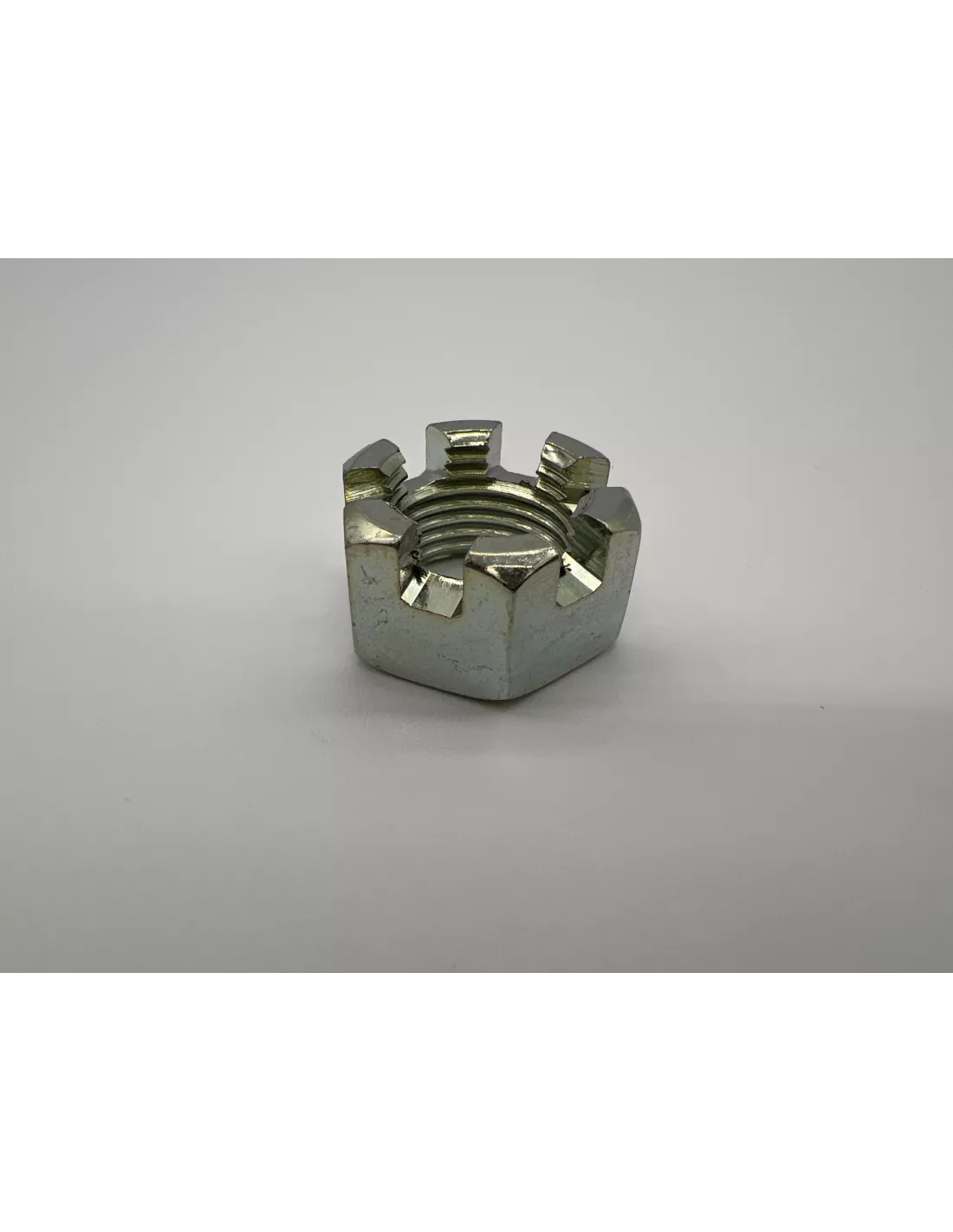 Rotule inférieure triangle suspension avant droit Hilux Runner IFS