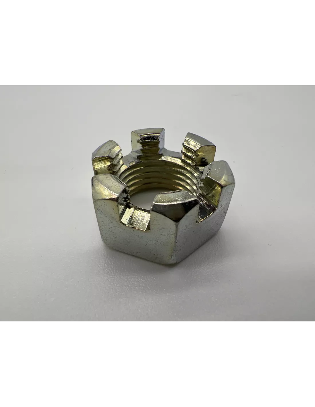 Rotule inférieure triangle suspension avant gauche Hilux Runner IFS