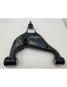Triangle de suspension inférieur avant droit Hilux Vigo TOYOTA -