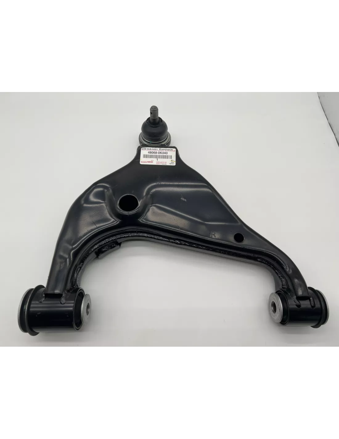 Triangle de suspension inférieur avant droit Hilux Vigo TOYOTA -