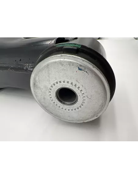 Triangle de suspension inférieur avant droit Hilux Vigo TOYOTA -