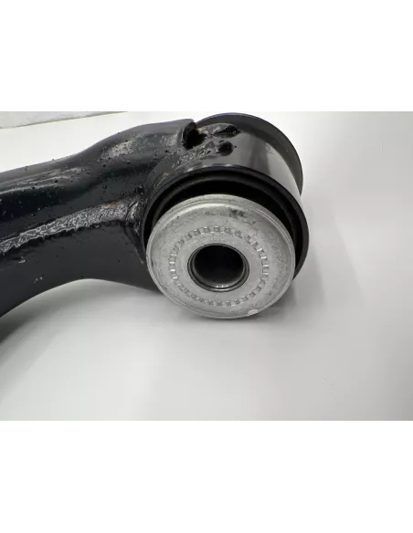 Triangle de suspension inférieur avant droit Hilux Vigo TOYOTA -