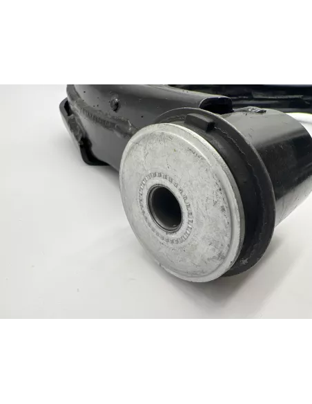 Triangle de suspension inférieur avant droit Hilux Revo TOYOTA -