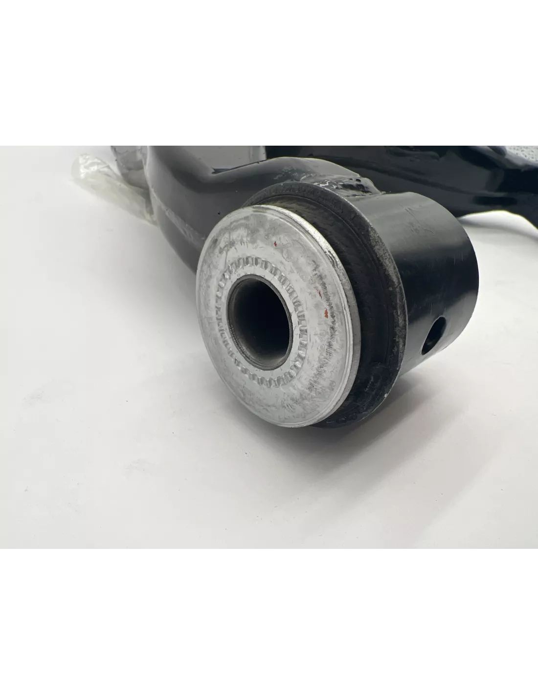 Triangle de suspension inférieur avant droit Land Cruiser KDJ12