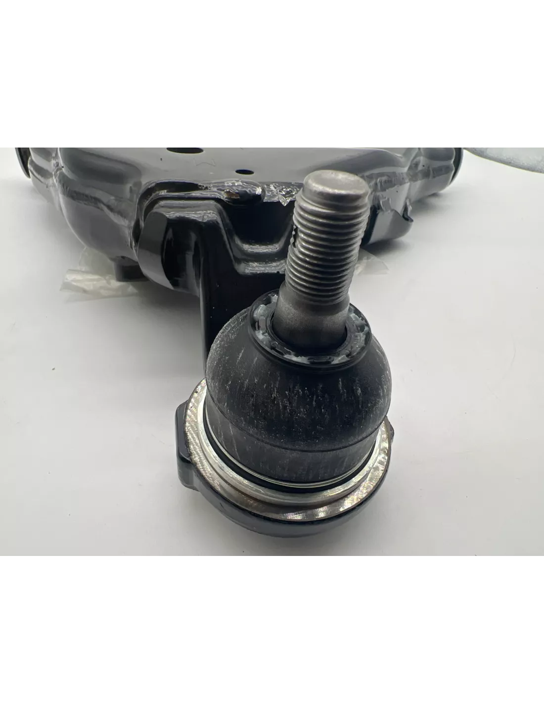 Triangle de suspension inférieur avant droit Land Cruiser KDJ12