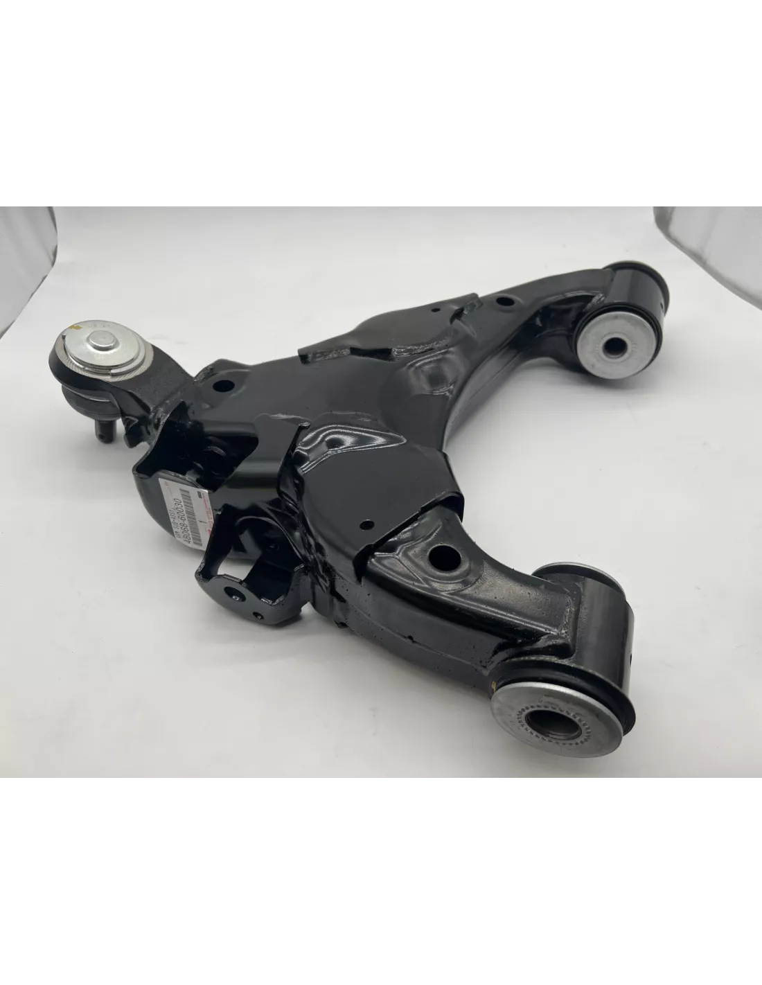 Triangle de suspension inférieur avant droit Land Cruiser VDJ200