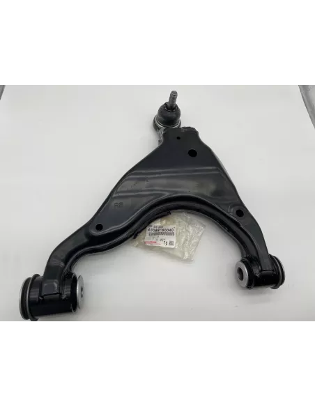 Triangle inférieur avant droit KDJ150 - Barre stabilisatrice standard
