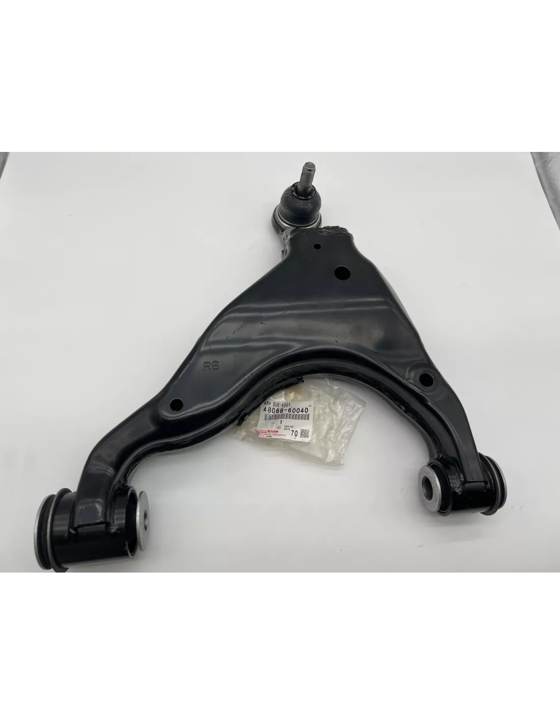 Triangle inférieur avant droit KDJ150 - Barre stabilisatrice standard