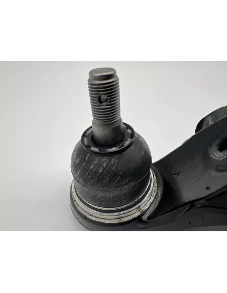 Triangle inférieur avant droit KDJ150 - Barre stabilisatrice standard
