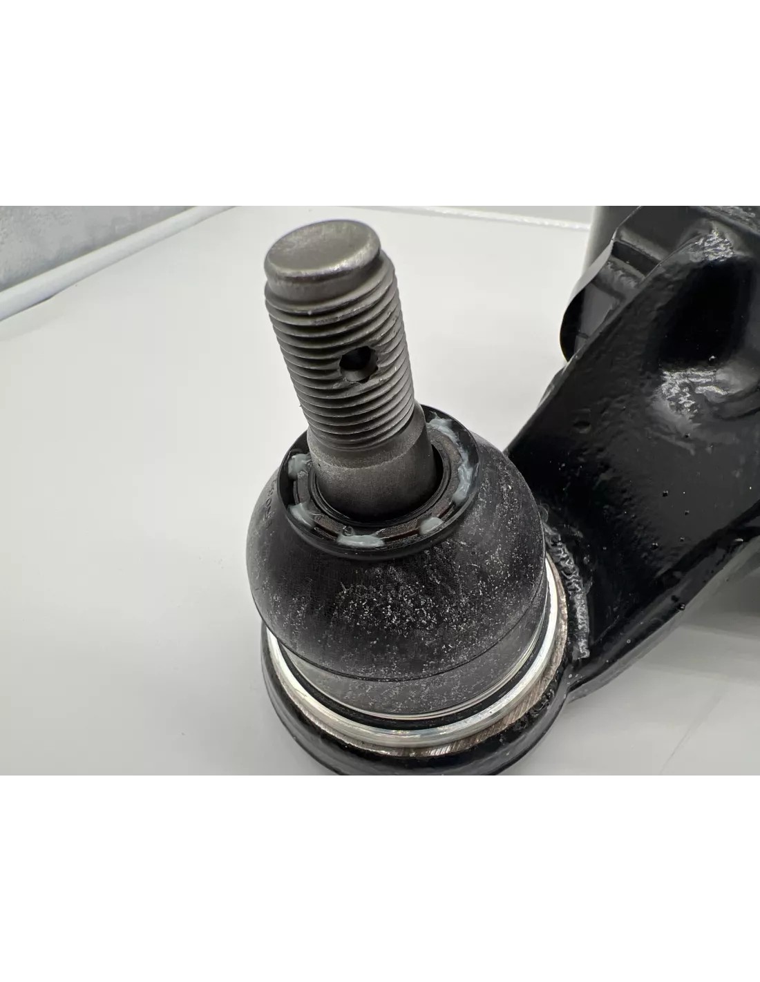 Triangle inférieur avant droit KDJ150 - Véhicule avec KDSS TOYOTA -