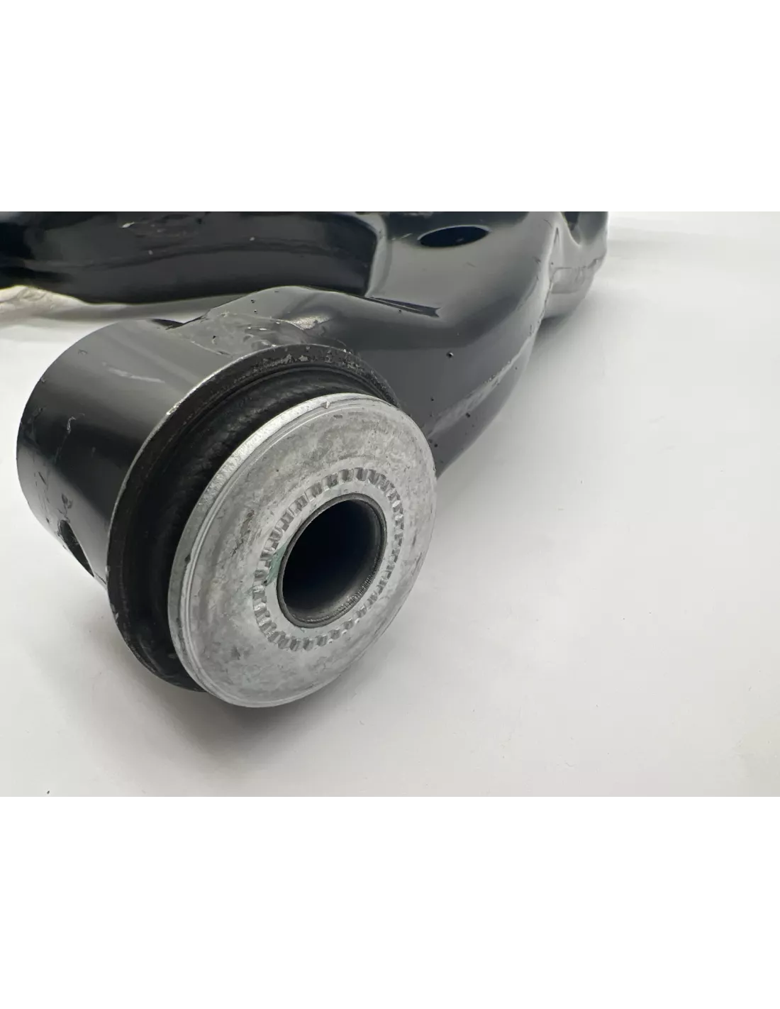 Triangle de suspension inférieur avant gauche Land Cruiser KDJ12