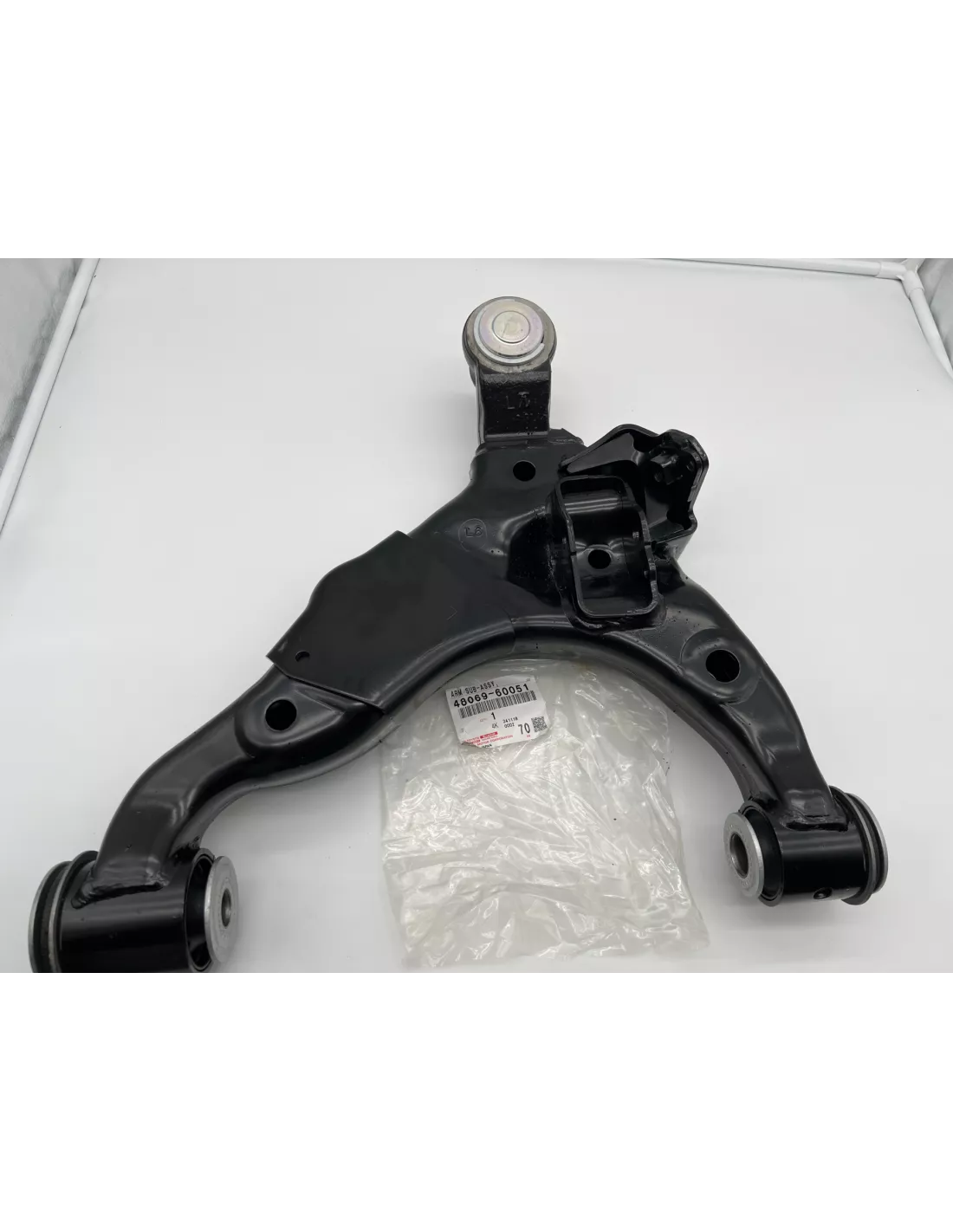 Triangle inférieur avant gauche KDJ150 - Véhicule avec KDSS TOYOTA -