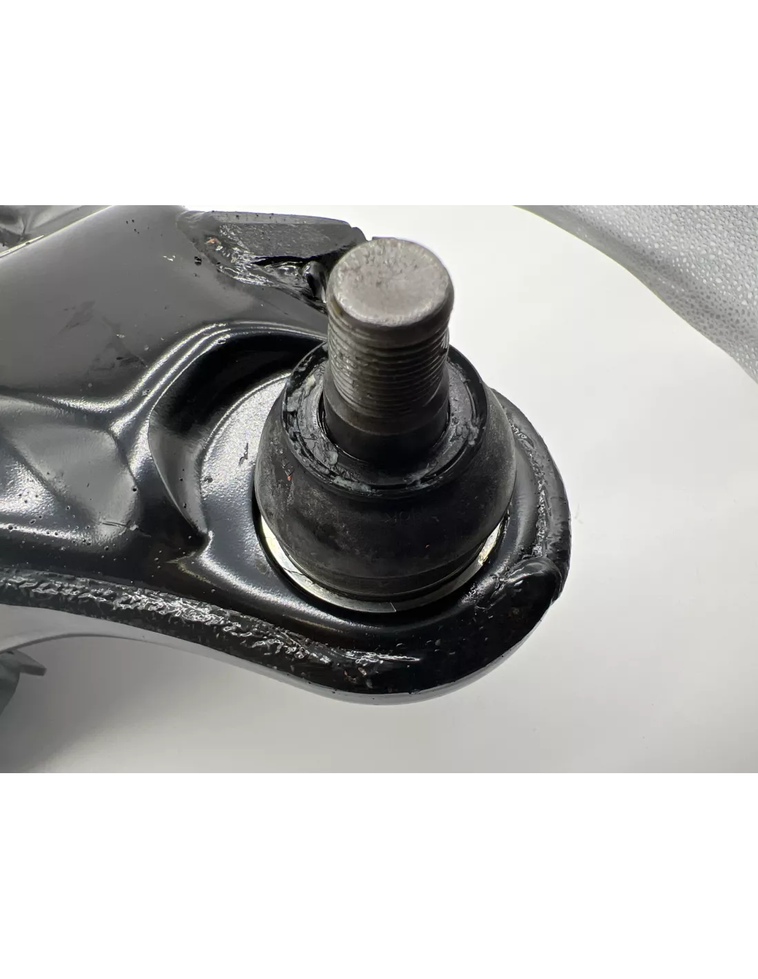 Triangle inférieur de suspension avant droit Land Cruiser HDJ100