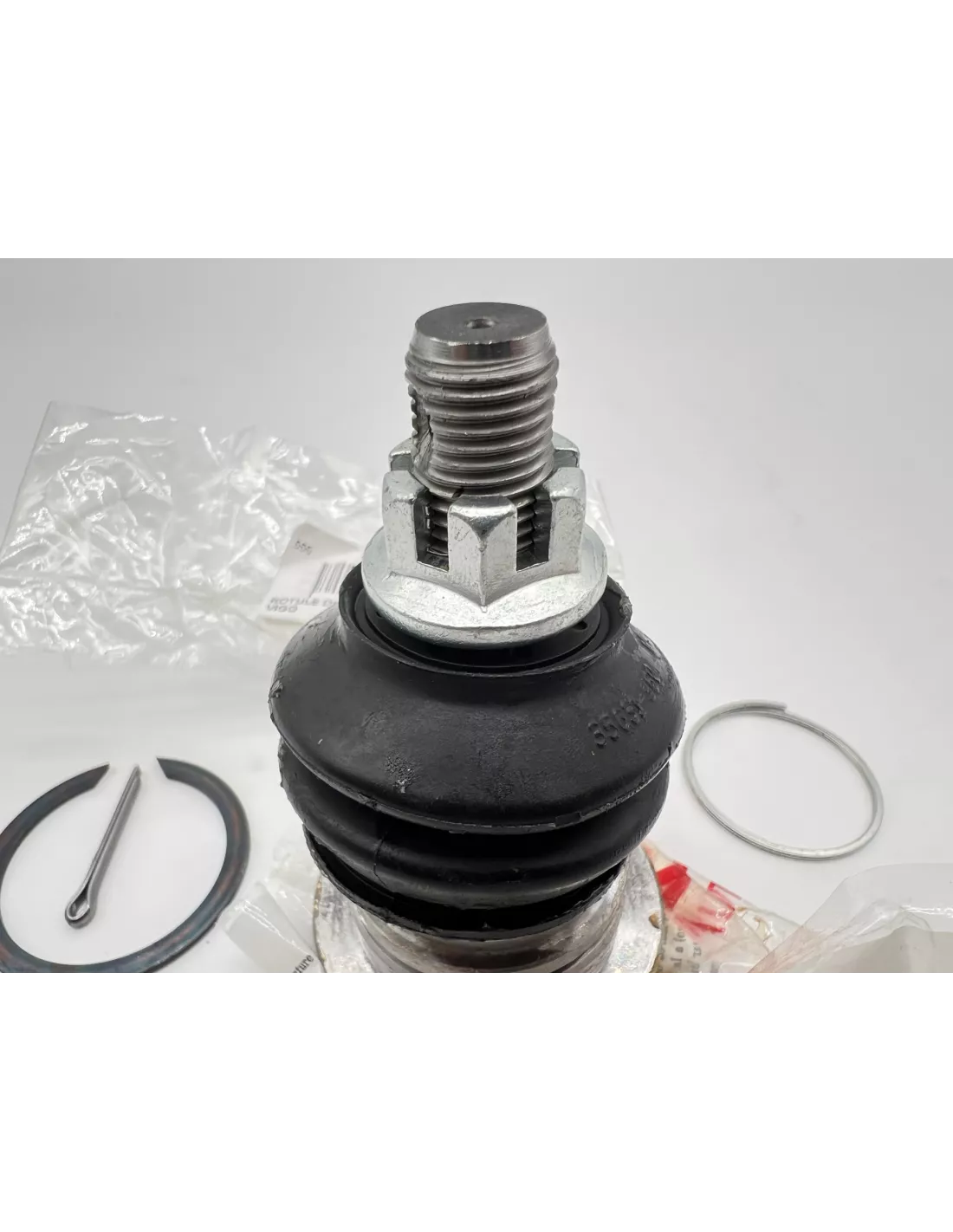 Rotule 555 supérieure triangle Toyota Hilux Vigo Revo - gauche ou