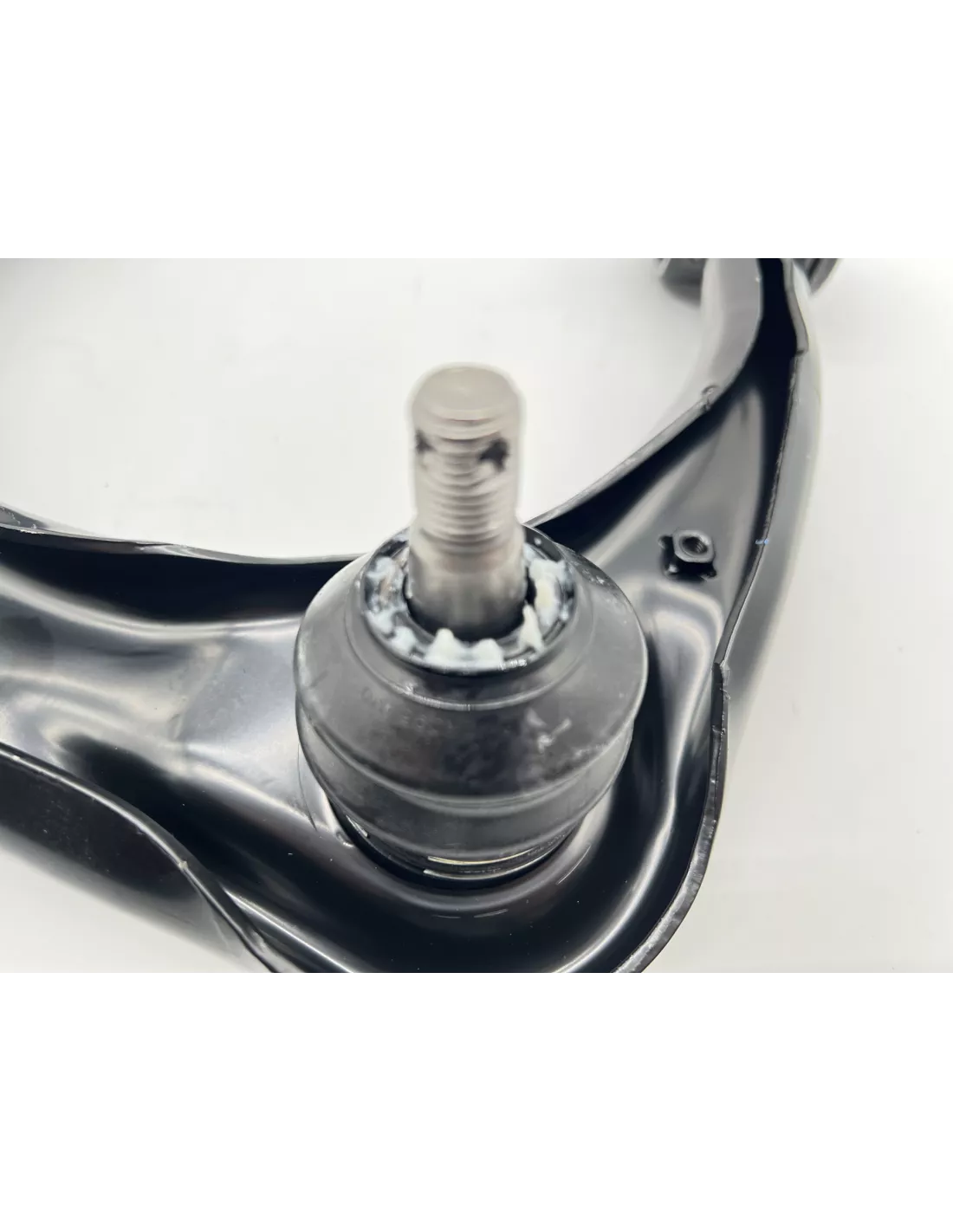 Triangle de suspension supérieur avant droit Land Cruiser KDJ12 KDJ15