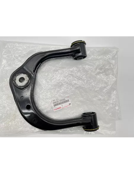 Triangle de suspension supérieur avant gauche Land Cruiser KZJ9 KDJ9