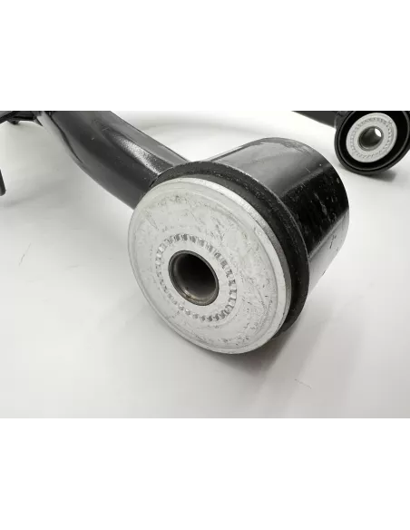 Triangle de suspension supérieur avant gauche HDJ100 TOYOTA -