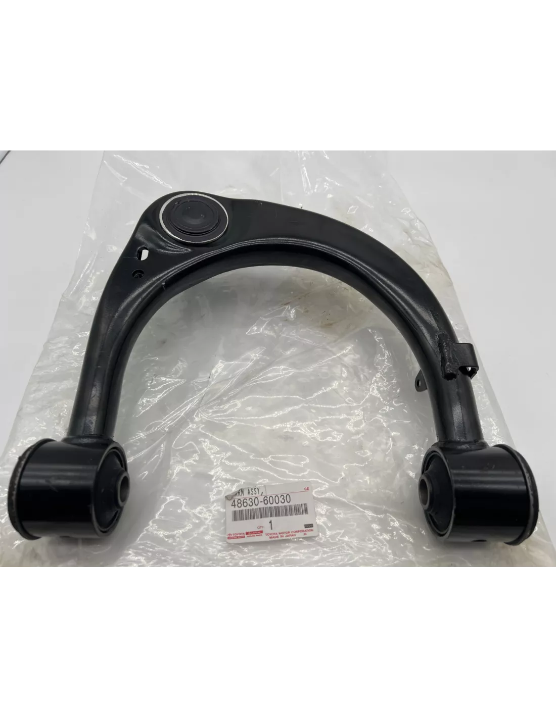 Triangle de suspension supérieur avant gauche VDJ200 TOYOTA -