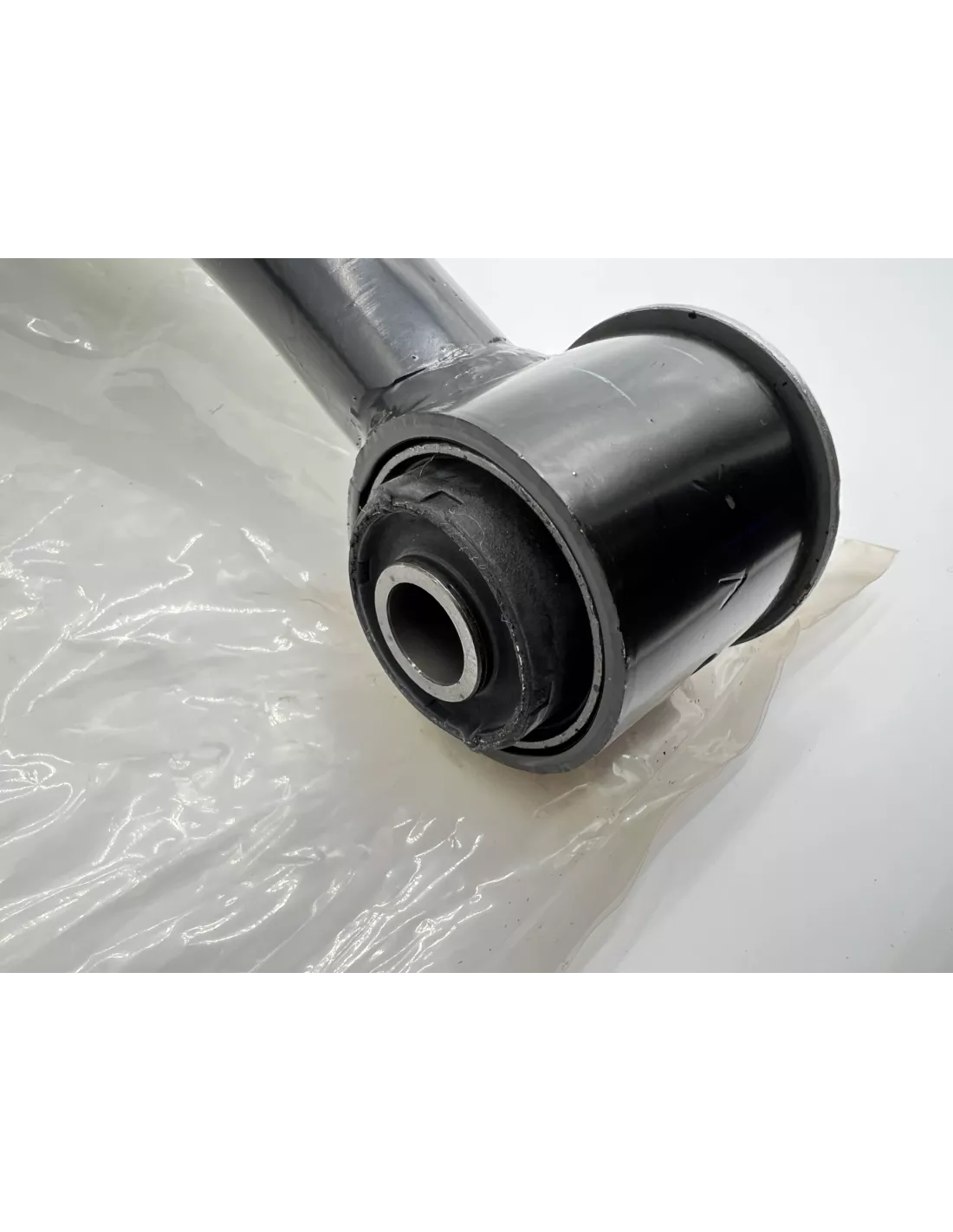Triangle de suspension supérieur avant gauche Land Cruiser KDJ12