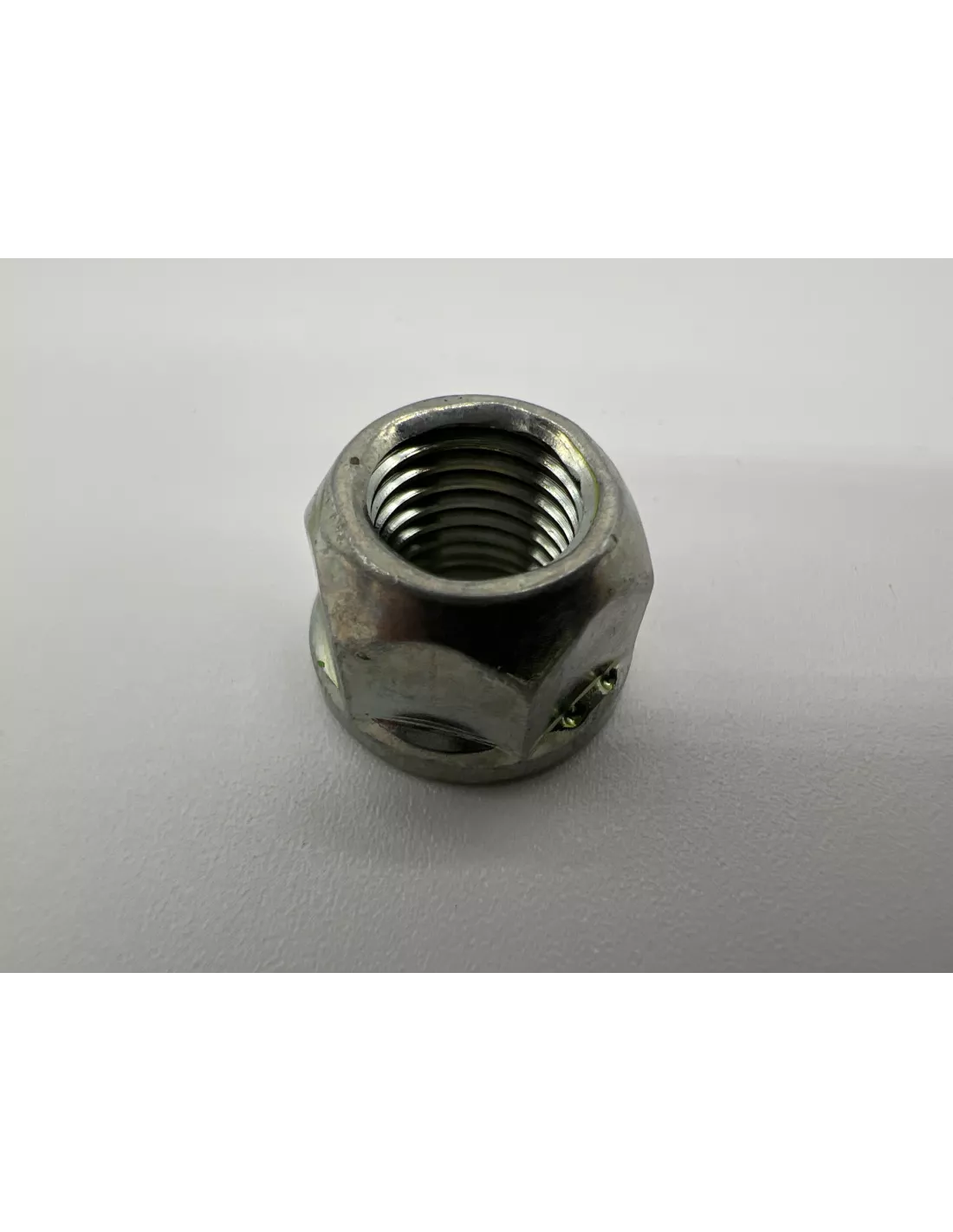 Ecrou de biellette de barre stabilisatrice avant HDJ100 TOYOTA -