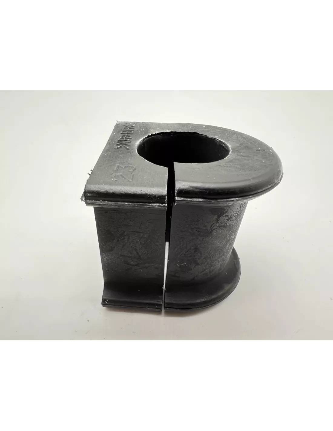 Silent bloc cavalier barre stabilisatrice arrière HDJ100 susp hydrau