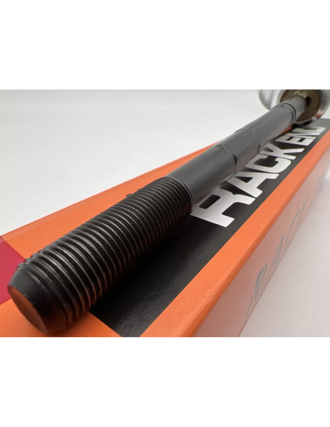 Rotule axiale 555 de crémaillère de direction Hilux Revo 555 -