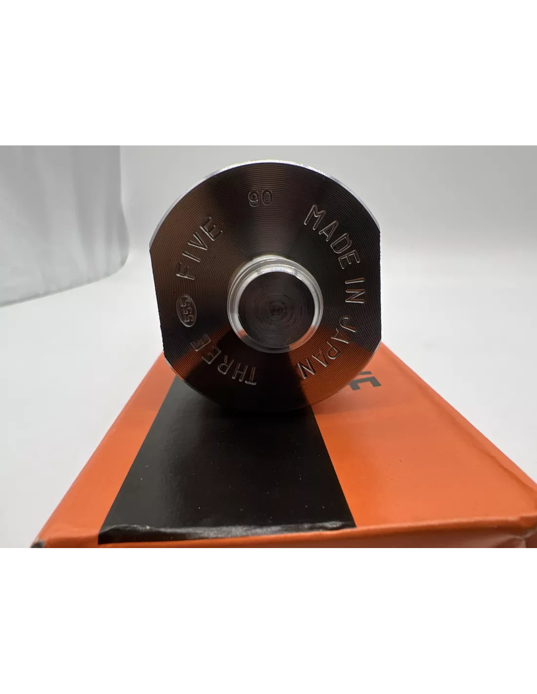 Rotule axiale 555 de crémaillère de direction Hilux Revo 555 -
