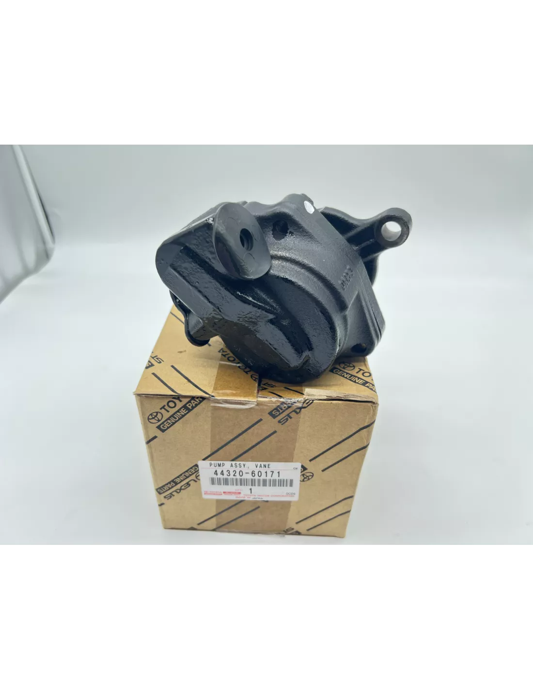Pompe de direction assistée Land Cruiser HDJ80 HZJ7 avant 2007 TOYOTA