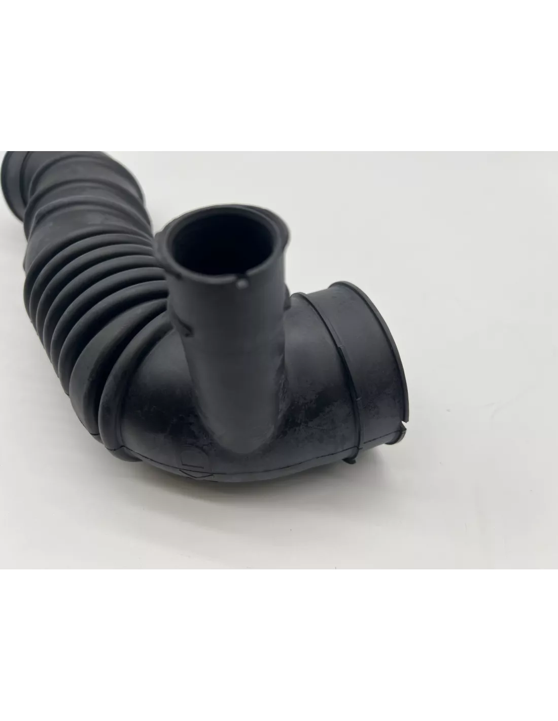 Durite accordéon entre boite à air et turbo KDJ120 KDJ125 TOYOTA -