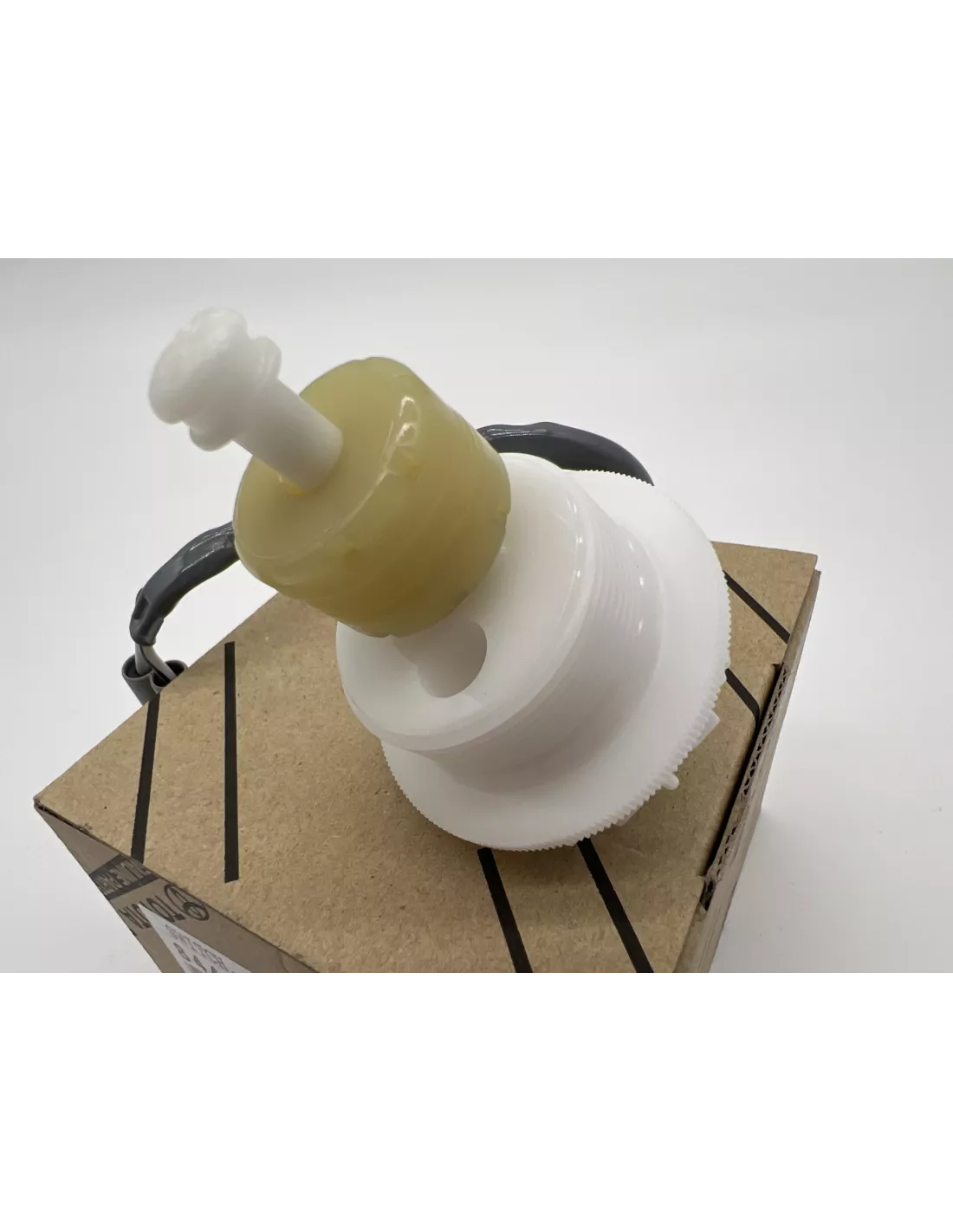 Capteur présence eau dans gasoil sous filtre KDJ120 KDJ125 TOYOTA -