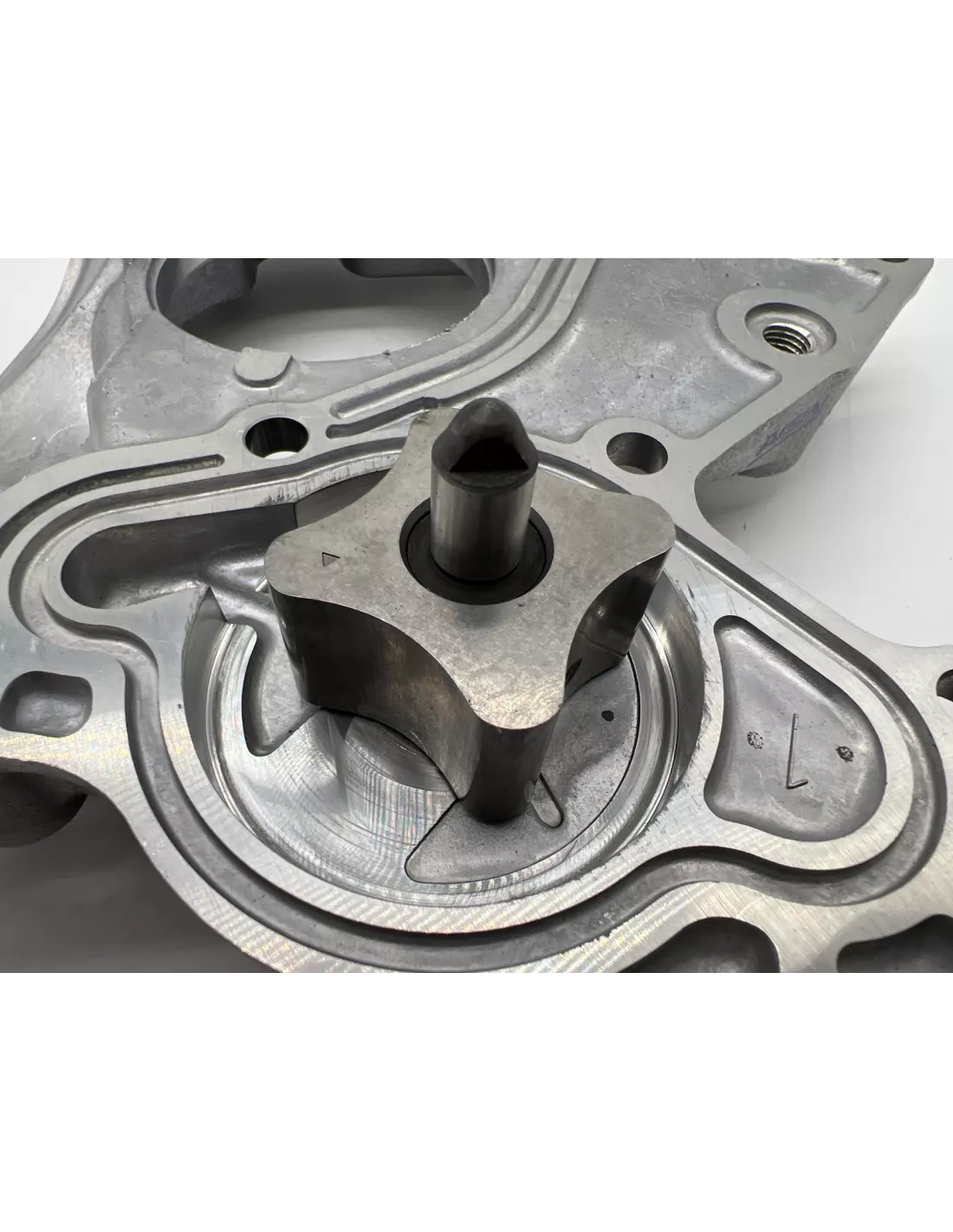 Pompe à huile RAV4 1CD-FTV 115Cv AISIN - accessoire 4x4