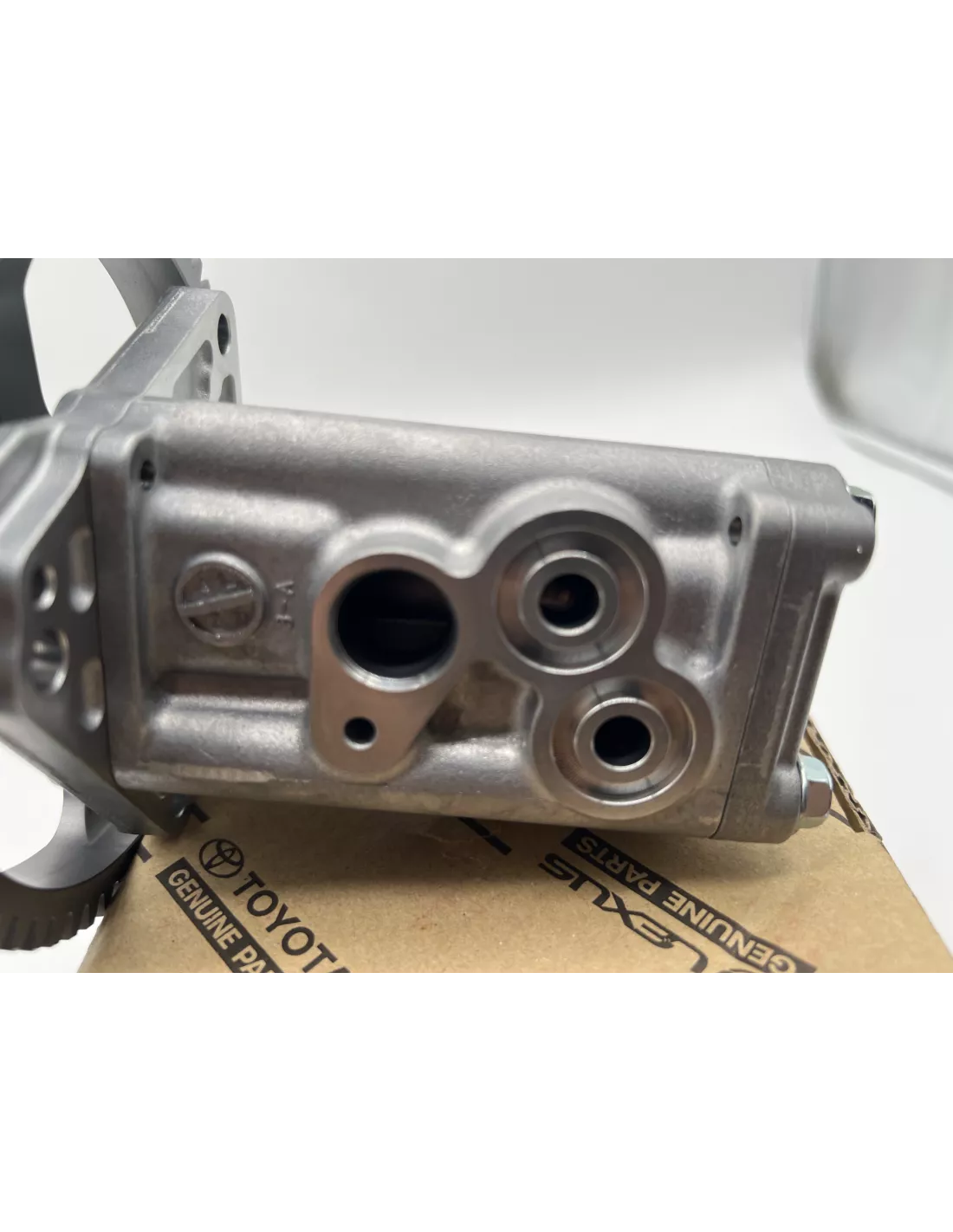 Pompe à huile rangée cylindres de gauche VDJ200 TOYOTA - accessoire