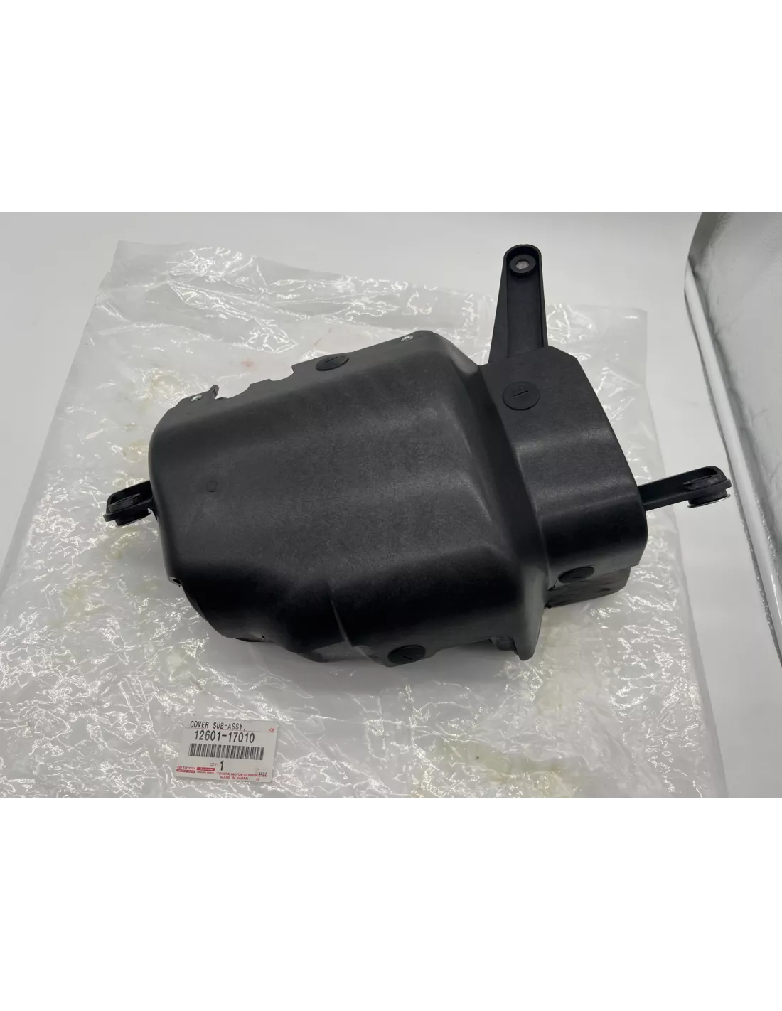 Carter plastique avec mousse insonorisant isolant pompe à injection