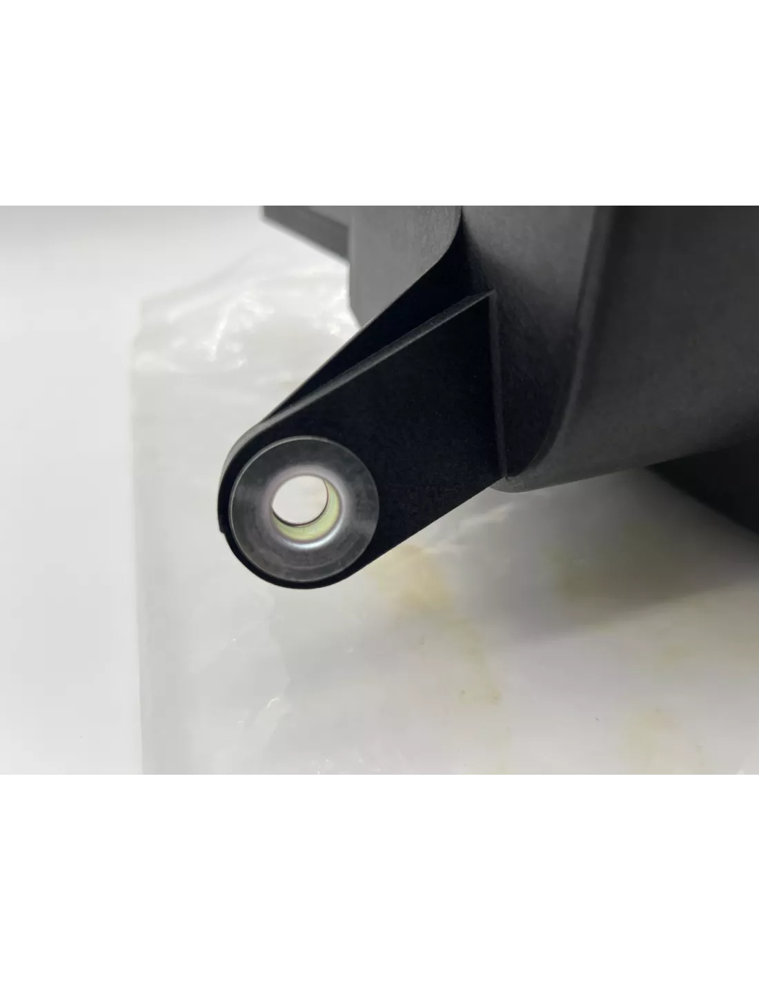 Carter plastique avec mousse insonorisant isolant pompe à injection