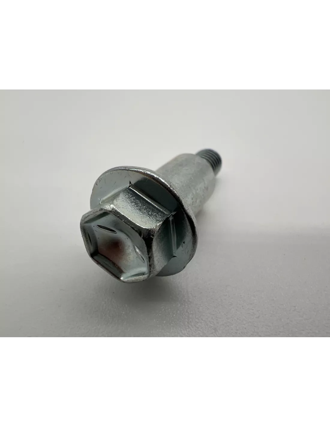 Vis avec épaulement de fixation collier tuyaux injection TOYOTA -