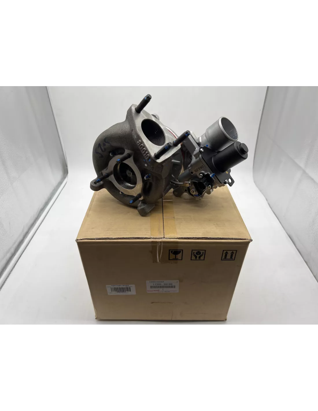 Turbocompresseur géométrie variable Toyota KDJ15 190cv TOYOTA -