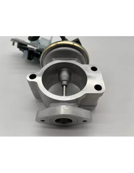 Vanne EGR recirculation gaz échappement KDJ150 KDJ155 173cv TOYOTA -