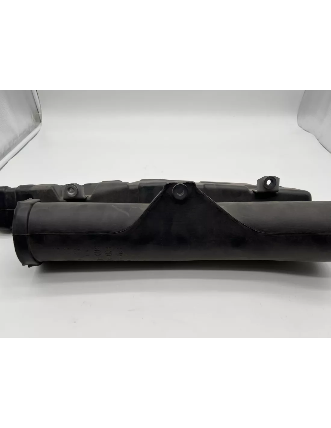 Conduite plastique aile AVD admission air vers filtre HDJ100 TOYOTA -