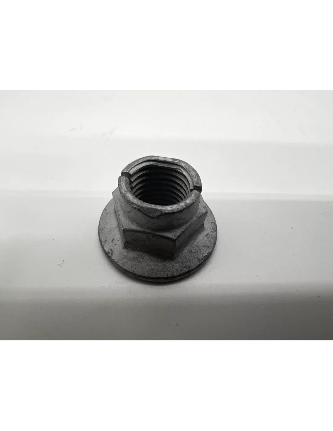 Ecrou collecteur échappement HDJ80 HDJ100 HZJ7 KZJ7 TOYOTA -