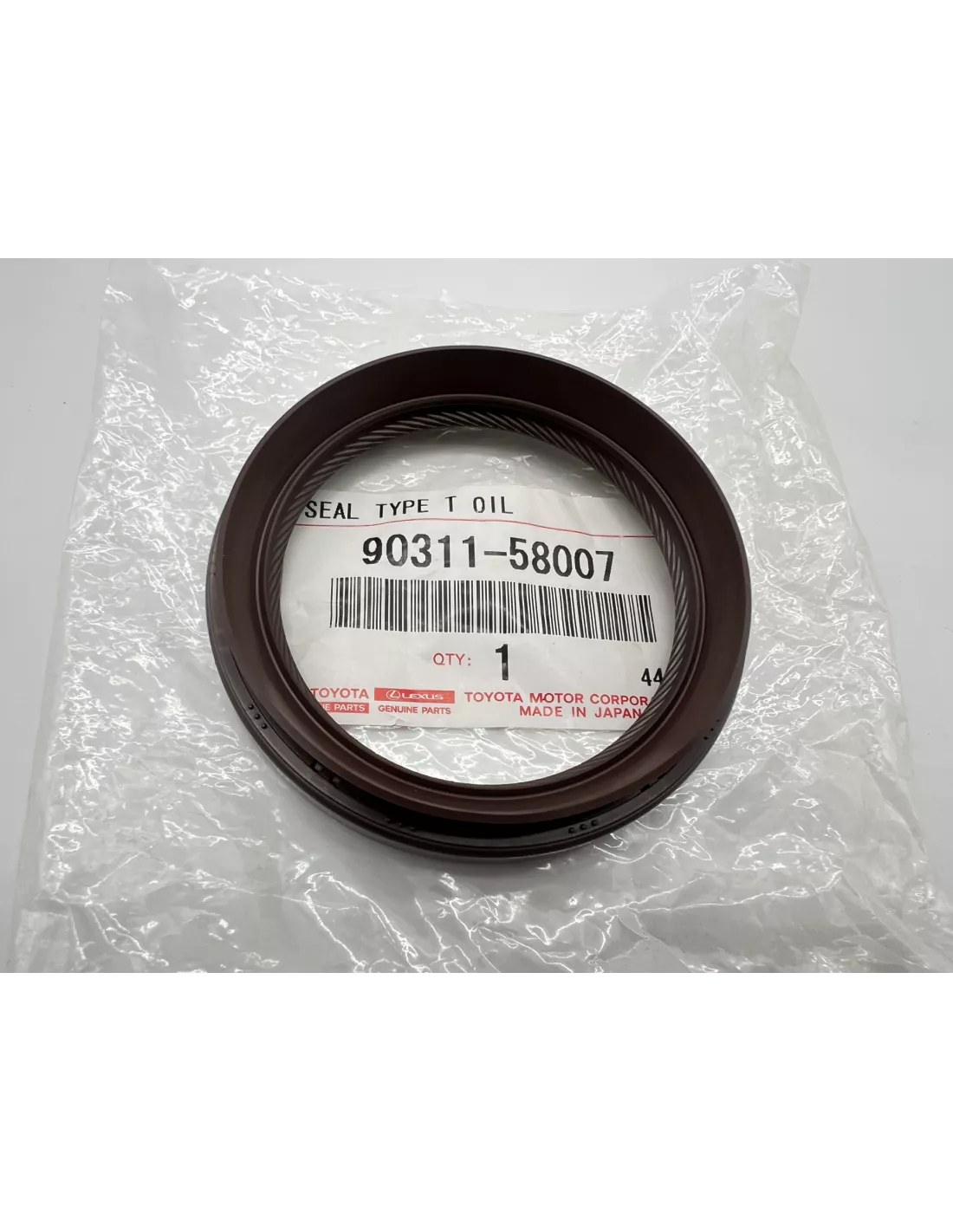 Joint spi vilebrequin sur carter de distribution HDJ80 HDJ100 HZJ7