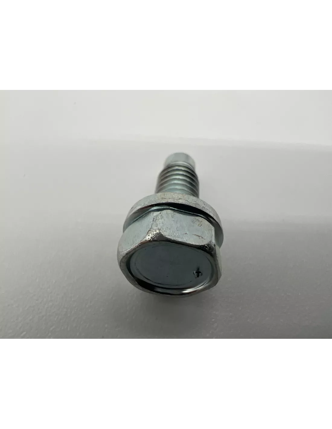 Boulon de fixation carter d'huile sur bloc moteur HDJ80 HDJ100 HZJ7