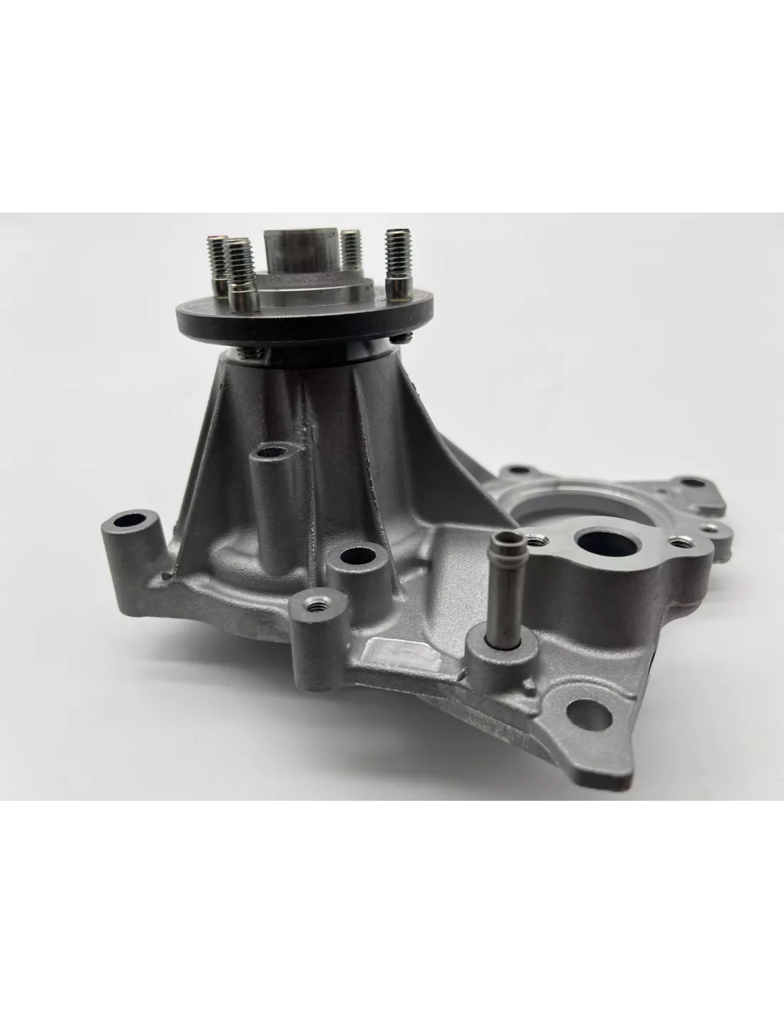 Pompe à eau Hilux Revo 2.4D4-D 2.8D4-D AISIN - accessoire 4x4