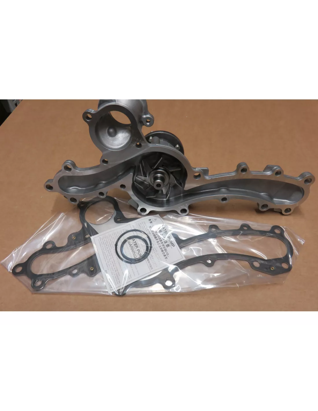 POMPE EAU 1GR-FE FJ CRUISER GRJ12 AISIN - accessoire 4x4