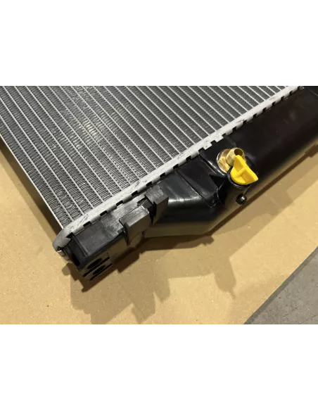 Radiateur adaptable HDJ80 - Compatible BVM et BVA DTC PARTS -