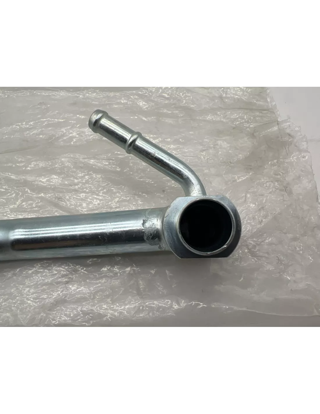 Durite métallique sur bloc moteur liquide refroidissement HDJ80