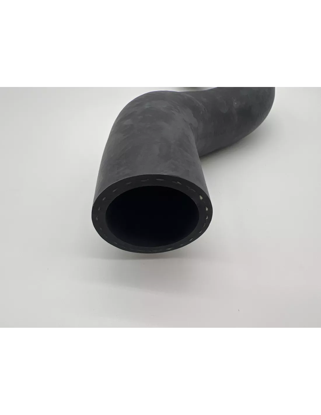 Durite inférieure radiateur de refroidissement VDJ200 TOYOTA -