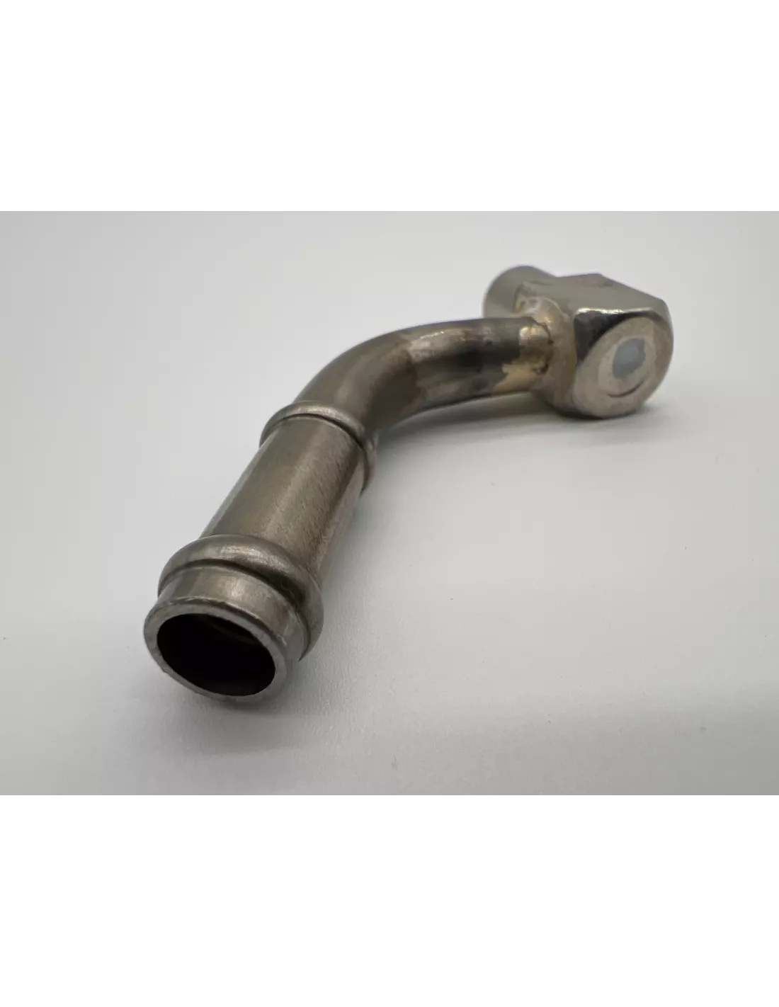 Tuyau No2 piquage liquide refroidissement turbo sur le bloc KZJ KDJ