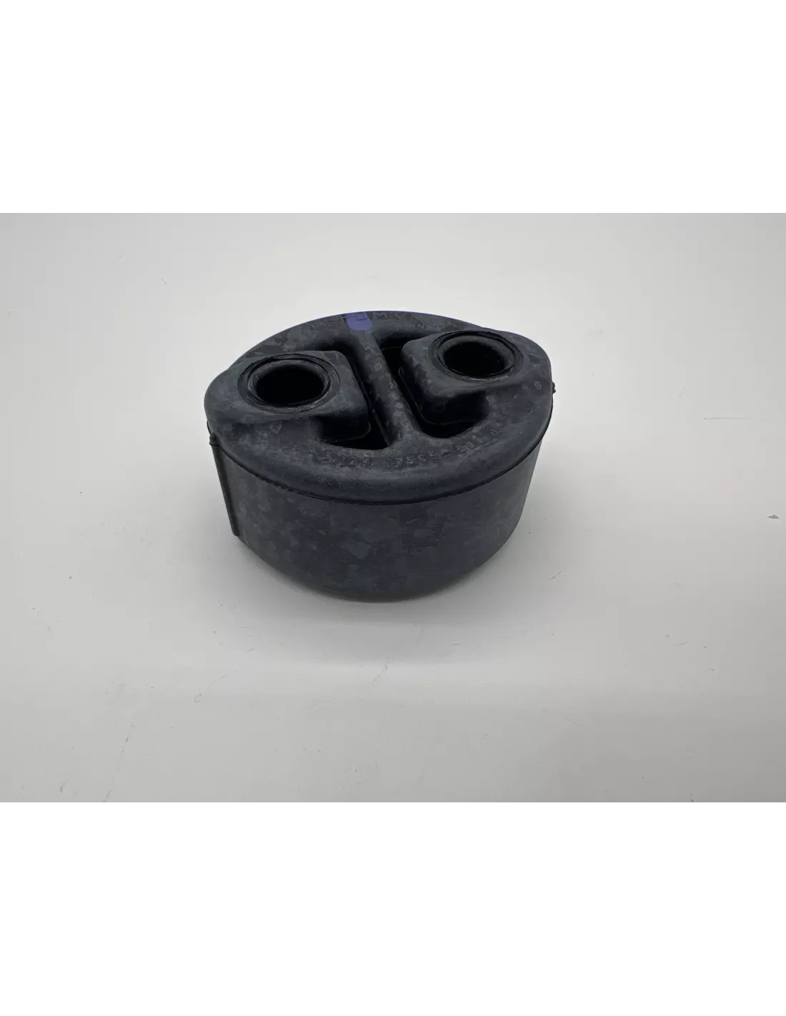 Silent bloc silencieux central et sortie échappement VDJ200 TOYOTA -
