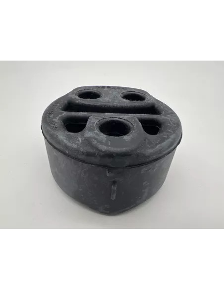 Silent bloc arrière sortie échappement VDJ200 TOYOTA - accessoire 4x4