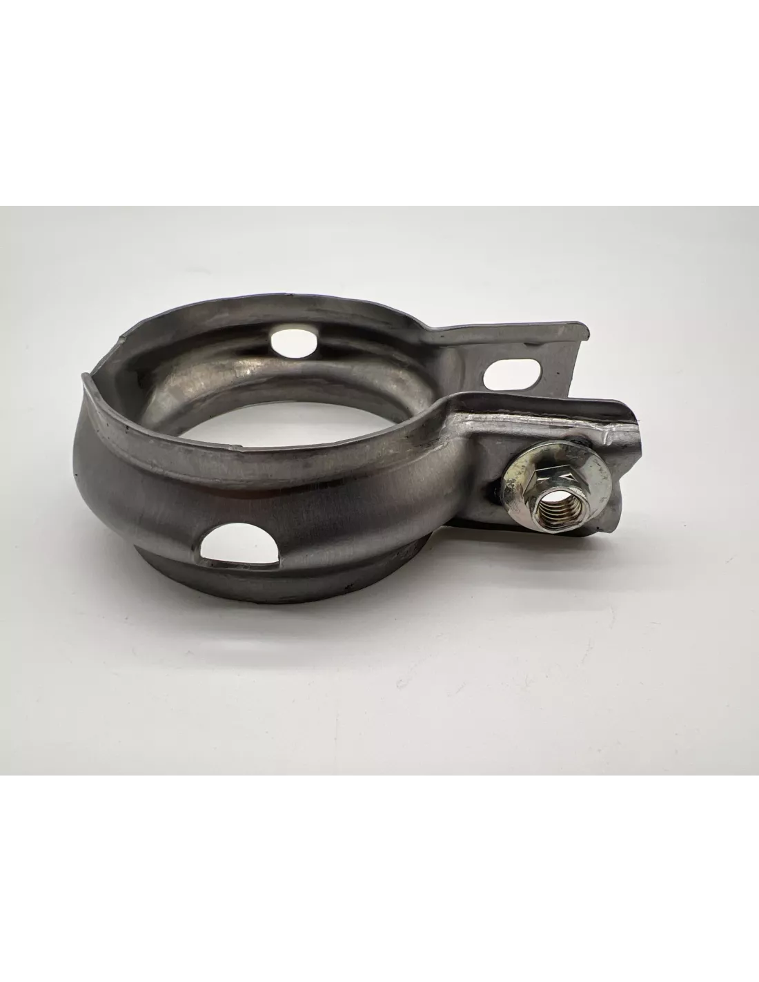Collier métallique entre silencieux et sortie échappement HDJ100